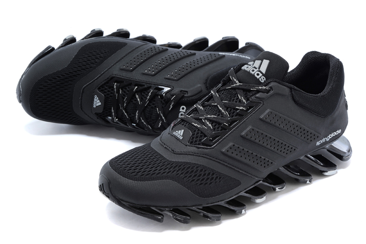 adidas阿迪达斯男鞋springblade刀锋战士弹簧跑步鞋c77907(黑色 40)