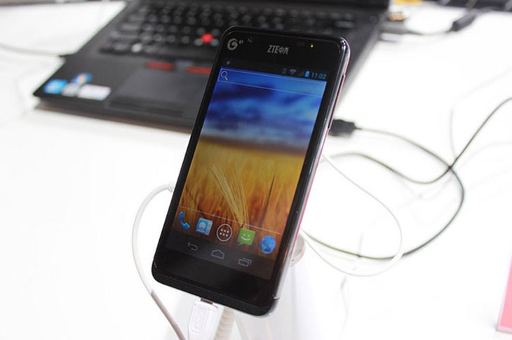 中兴(ZTE)U960s3 3G手机(黑色)TD-