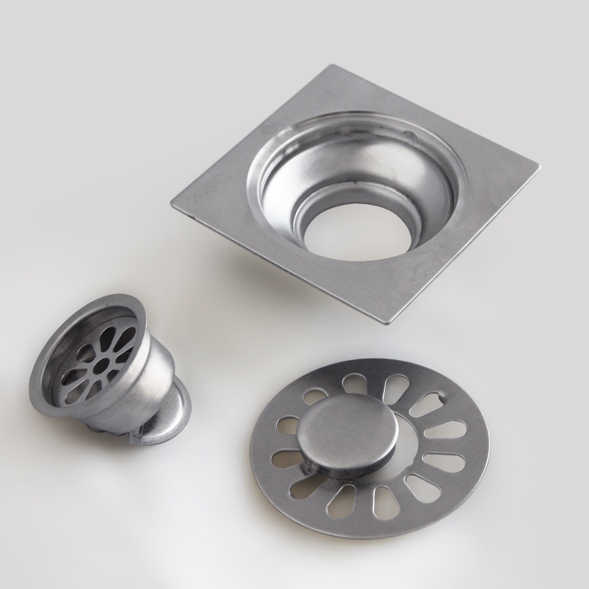           不锈钢地漏 &